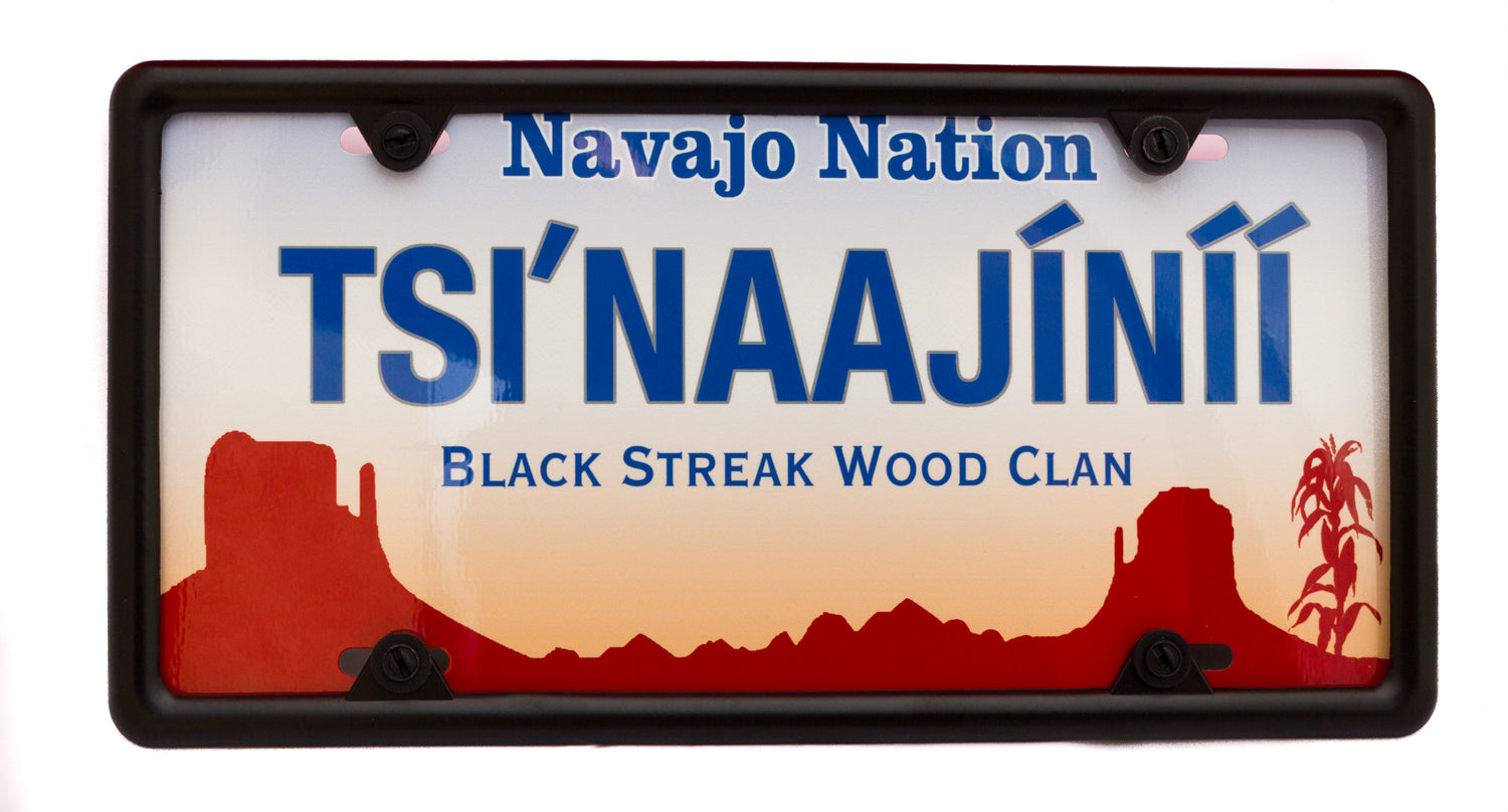Tsinaajinni – Black Streak Wood License Plate